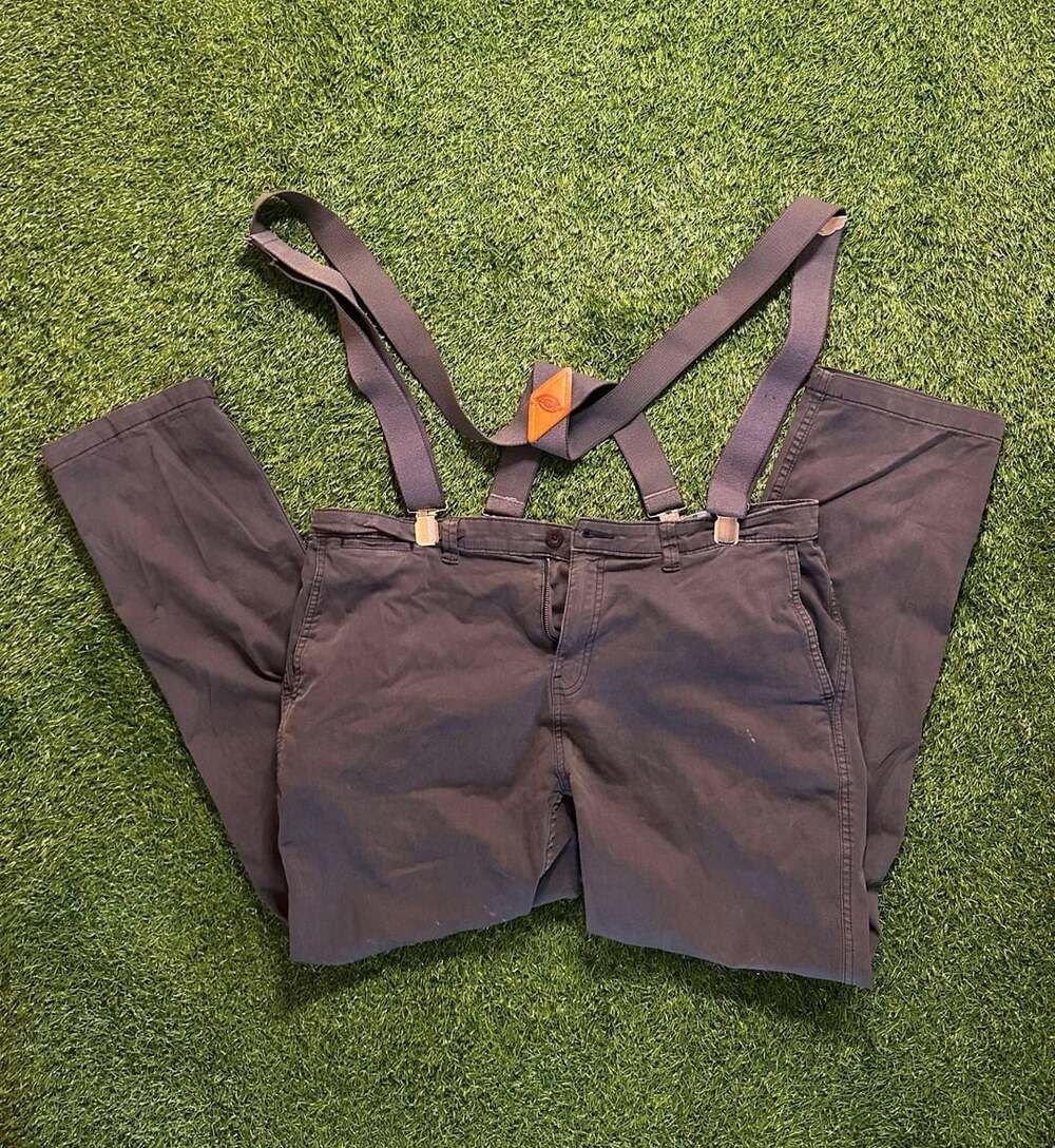 Dickies Men's Suspender Clip with  Modern Charcoal Gray Trousers with Size 38x32